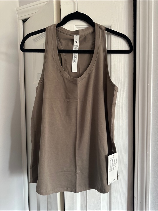 lululemon athletica Tops - Lululemon love tank size 8